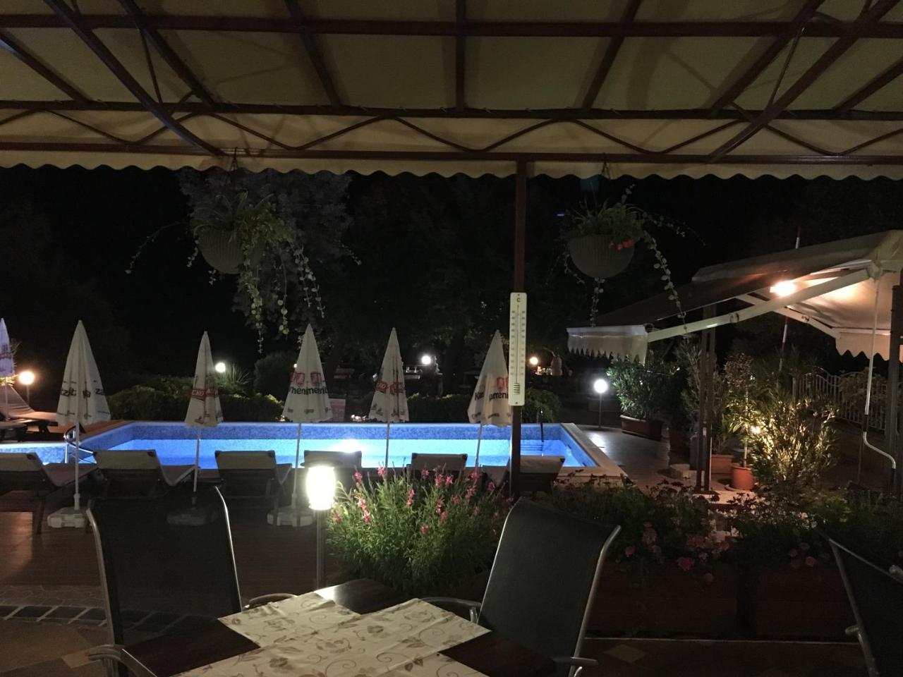 Hotel Capri Nesebyr Zewnętrze zdjęcie